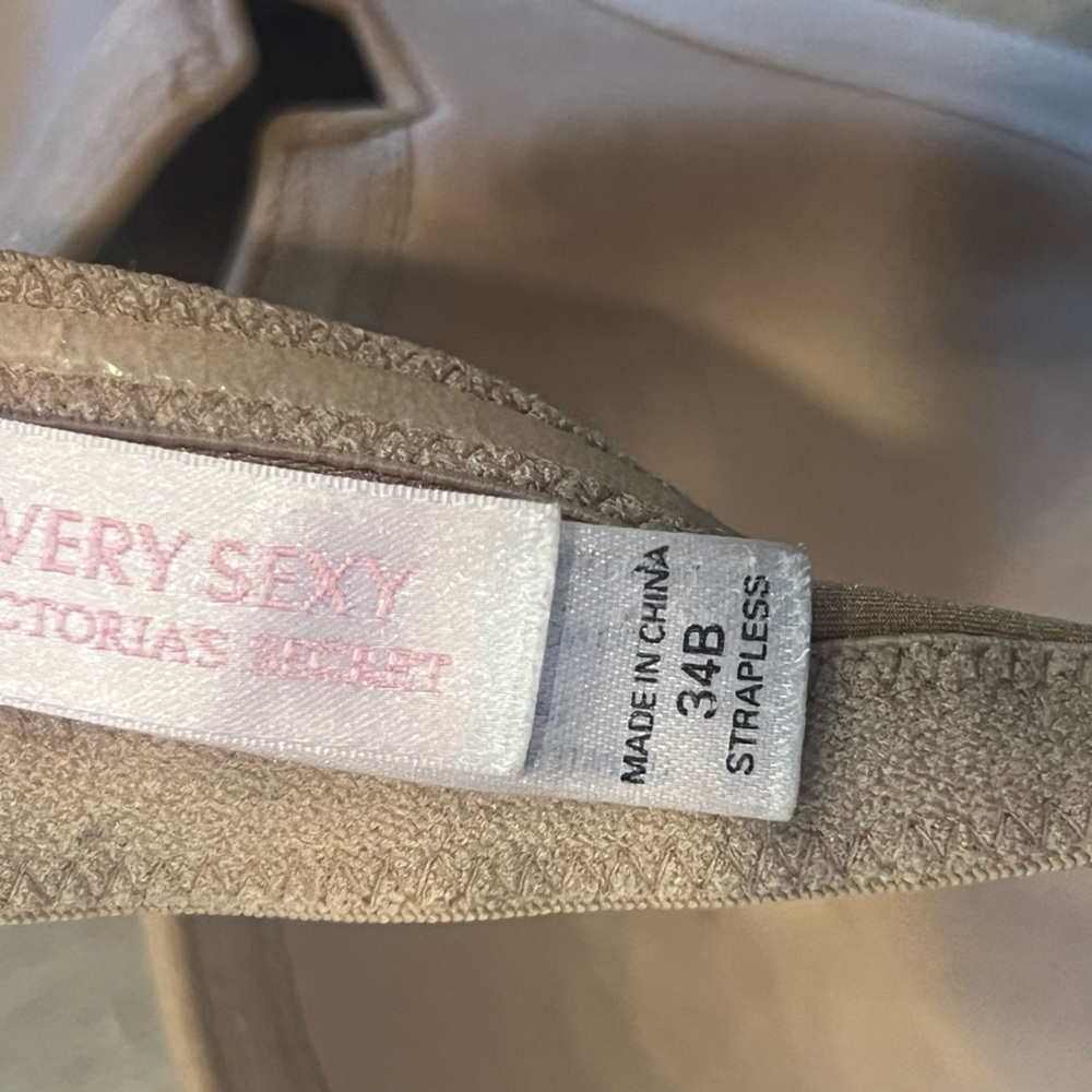 Victoria’s Secret Very Sexy nude push up strapless bra- 34B - Picture 3 of 3
